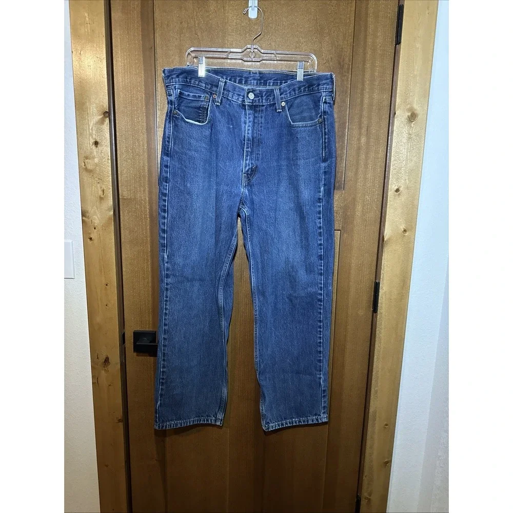 Levis levi 550